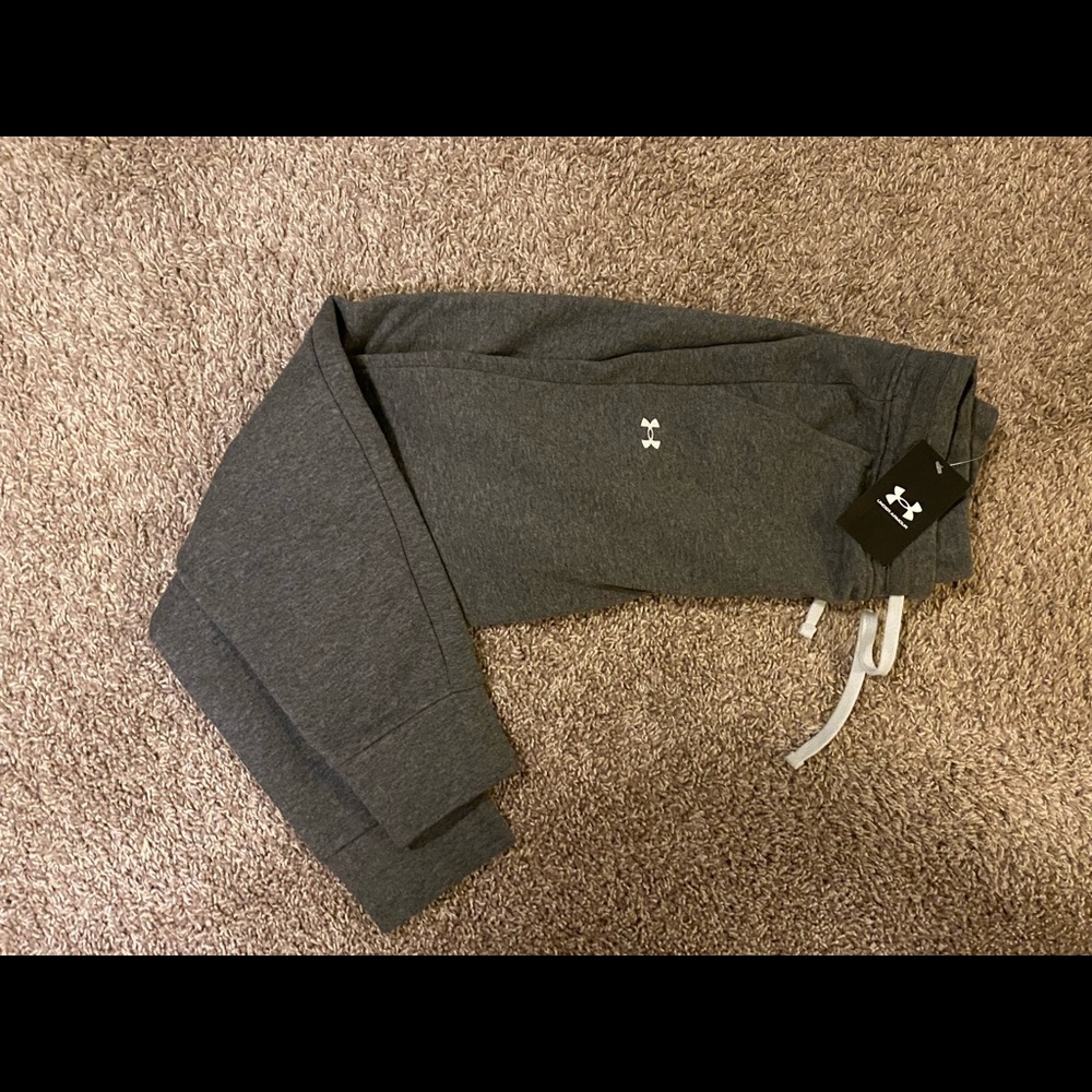 UA fleece jogger